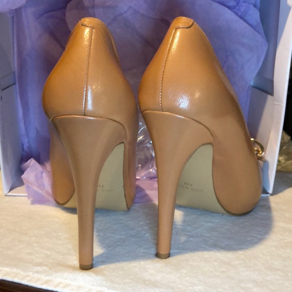 Nine West heels - Picture 2 of 6